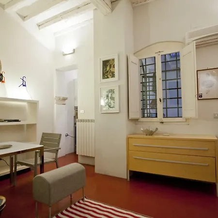 Loevly Studio In The Historical Center 公寓 罗马