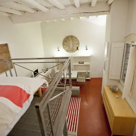 아파트 Loevly Studio In The Historical Center *